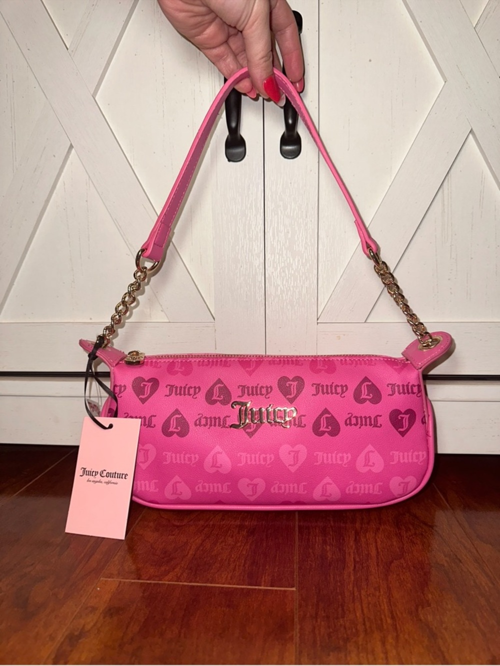 Juicy Couture Girls Just Wanna Have Fun Hot Shoulder Bag in Juicy Pink